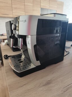 Kávovar Delonghi - 2
