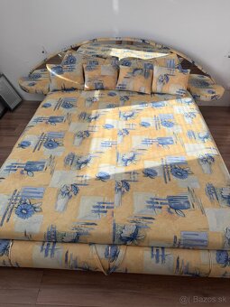 Manželská posteľ s úložným priestorom - 2