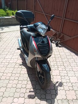 Skúter HONDA 125 - 2
