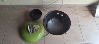 Predám záhradný gril Weber + príslušenstvo - 2