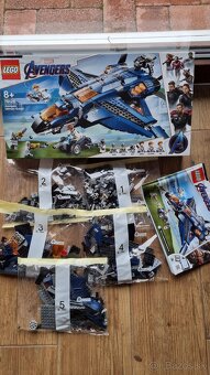 Lego 76126 Avengers Ultimate Quinjet - 2
