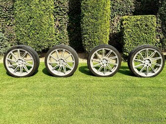 Komplet letnú sadu na Škoda,Vw,Seat,Audi - 5x112 225/35 R19. - 2