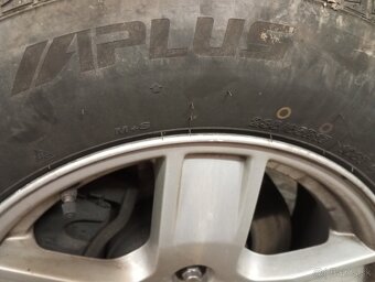 Zimná sada zánovná Jeep 5x127 pneu 235/65 R17 - 2