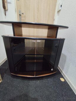 Televízny stolík - 2