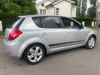 KIA Ceed 1.6 CRDi 2010 - 2