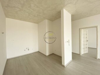 Dvojizbový byt s terasou 11,59 m2 v meste Galanta - 2