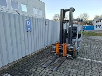 Dvojité nadstaviteľné vidlice + bočný posuv - 2