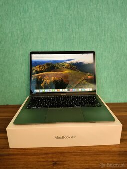 MacBook Air 2020 | i7 • 8GB • 256GB SSD - 2