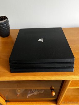 PS 4 PRO - 2