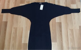 Tmavomodré úpletové šaty v.M/L - NOVÉ - 2