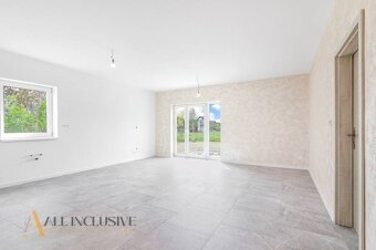 ALL INCLUSIVE l NA PREDAJ 3 MODERNÉ RODINNÉ DOMY V OBCI BLAH - 2