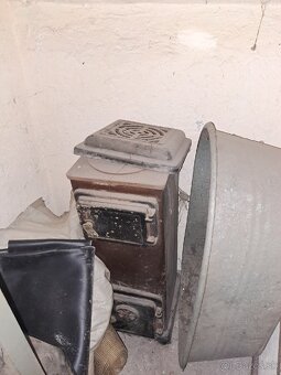 Petrík piecka na drevo - 2