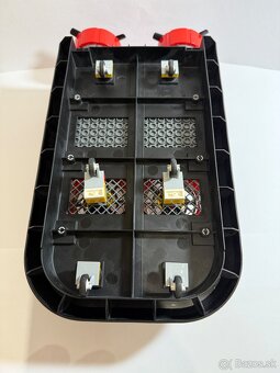 LEGO vznášadlo / hovercraft na podstavci + 2 figúrky 🚤 - 2