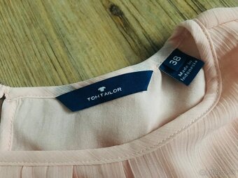 Ľahká bledoružová blúzka - 2