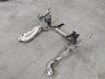 Predna napravnica Audi A4, A5 facelift - 2