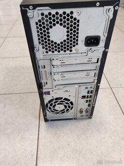 Kancelársky PC HP ProDesk + klávesnica (Win 11) - 2