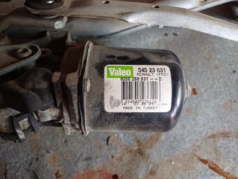 Renault clio 3 - 2