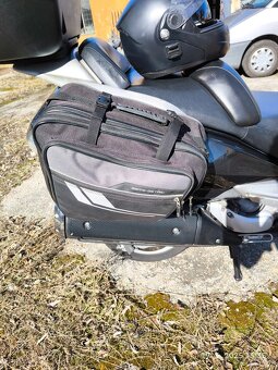 Honda Silver Wing 600 - 2