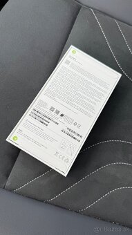 iPhone 16 Pro 128 GB Titanium black - 2