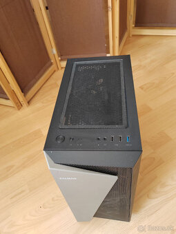 Výkonný počítač Xeon (64GB RAM) - 2