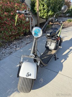 Elektricky Harley (kolobežka so sedačkou) - 2