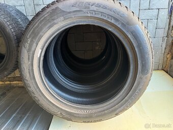 225/55R17 Pirelli - 2