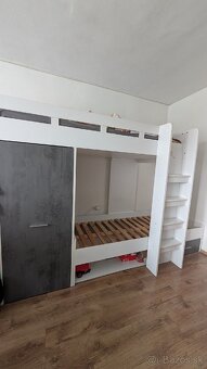 Dvojposchodová posteľ - 2