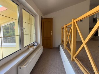 ATYP 4-izb. byt s terasou a parkingom - lokalita BANKA - 2