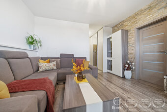 BOSEN | 2- izbový byt so zasklenou lodžiou a výhľadom na jaz - 2