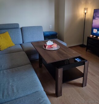 Výškovo nastaviteľný konferenčný stolík - 2