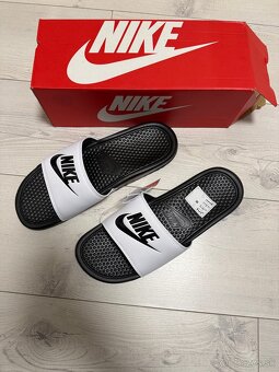 NIKE ŠĽAPKY VEĽKOSŤ 45 - 2