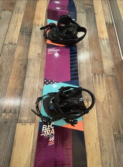 Gravity Electra snowboard komplet - 2