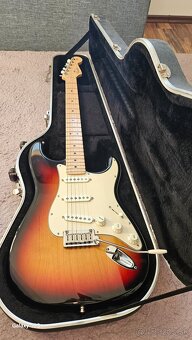 Fender Stratocaster USA - 2