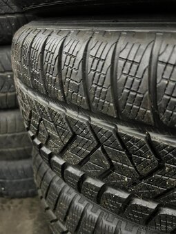 Zimné pneumatiky Pirelli 235/65R17 - 2