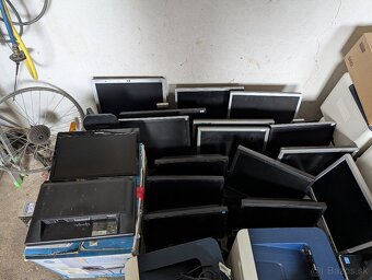 LCD Monitory - Mix značiek (Philips, Acer, Dell, HP) - od 5€ - 2