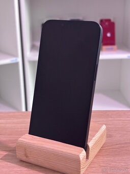 iPhone 13 256GB Midnight – veľmi pekný stav, - 2