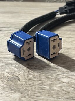 Adaptér H4 - H13 - 2