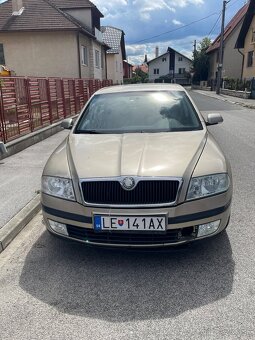 Škoda Octavia - 2