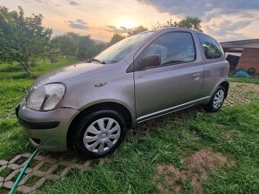 Toyotu Yaris 1.0 2005 - 2
