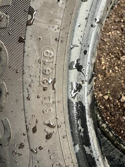 Predám letné pneu 185/65r15 kumho 2ks - 2