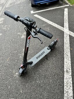 Predám elektrickú kolobežku Ducati Pro 2 Plus - 2