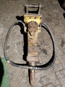 Búracie kladivo Atlas Copco SB 302 - 2