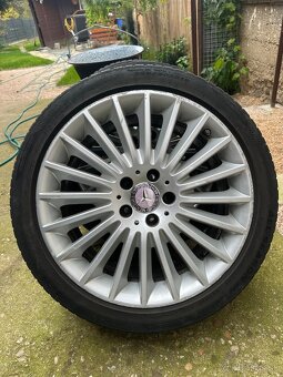 Disky Mercedes R18 - 2