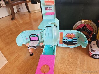Barbie a LOL hracky - 2