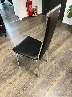 Predám sadu 4 jedálenských stoličiek - 2