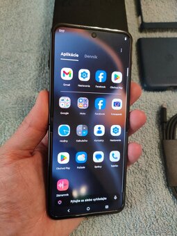 Motorola Razr 60 Pantone Gibraltar Sea 256GB,8GB RAM - 2