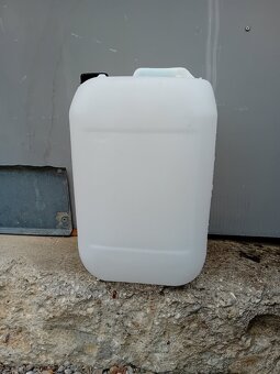 Bandasky,plastové kanistre - 2