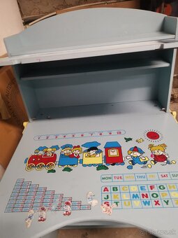 Detský drevený stolík - 2