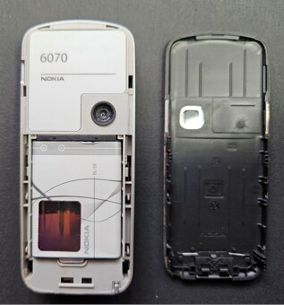 NOKIA 6070 - 2