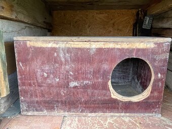 Predám králikáreň a matečník pre samicu - 2